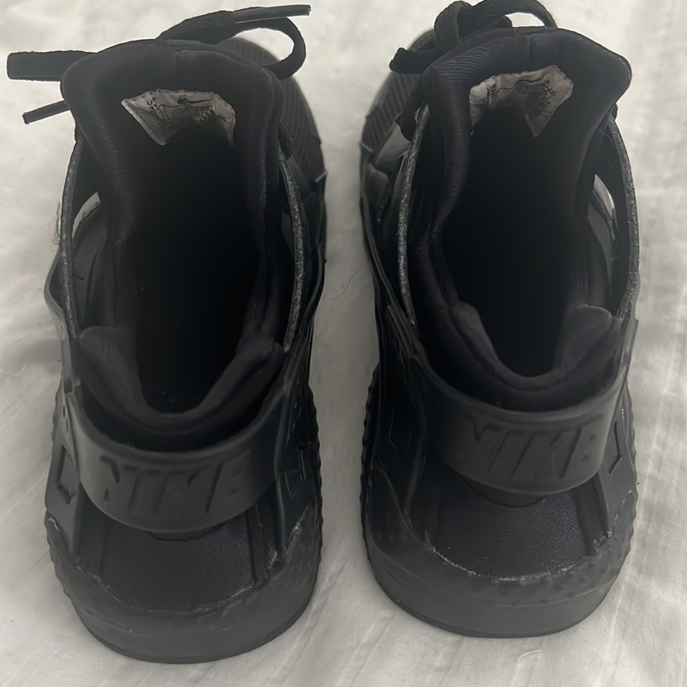 Like New Nike Huarache Run Kids Size 3Y - Picture 9 of 13